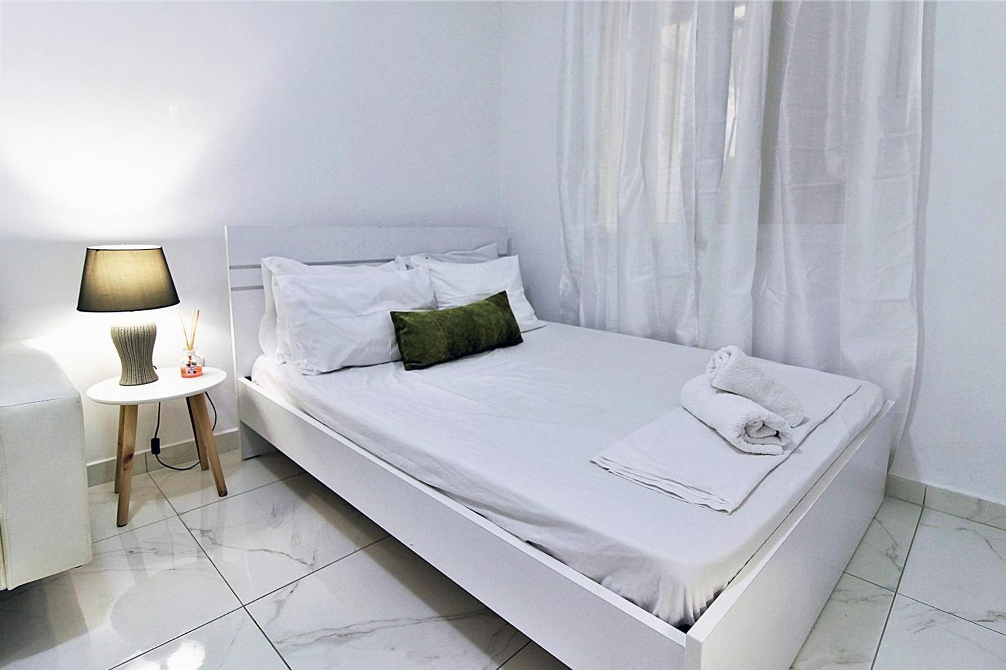 White Apartment/Kolwnaki/100Mbps/Wifi Афины Экстерьер фото